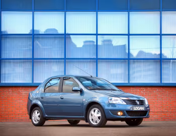 Renault Logan '2009–15