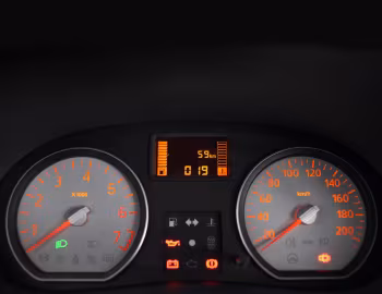 Dashboard Renault Logan '2009–15