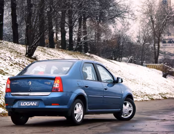 Renault Logan '2009–15