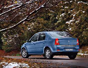 Renault Logan '2009–15