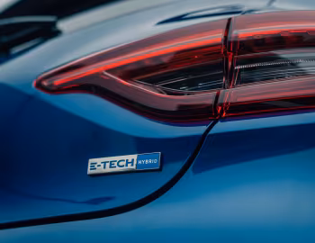Renault Lutecia E-TECH [Japan] '06.2022–25