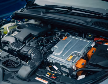 Under The Hood Renault Lutecia E-TECH [Japan] '06.2022–25