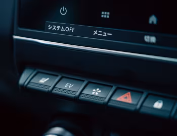 Interior Renault Lutecia E-TECH [Japan] '06.2022–25