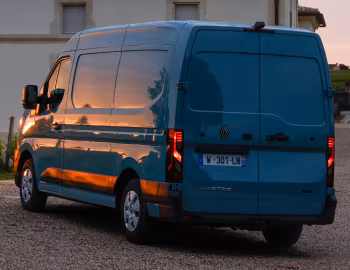 Renault Master E-TECH L2H2 Van [Worldwide] '2024–pr.