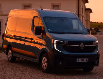 Renault Master E-TECH L2H2 Van [Worldwide] '2024–pr.