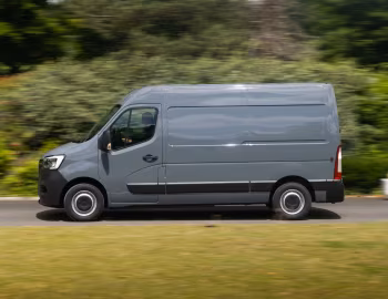 Renault Master E-TECH L2H2 Van [Worldwide] '2022–24
