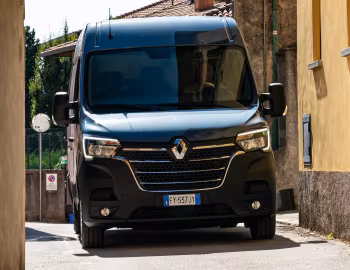 Renault Master L2H2 Van [Worldwide] '2019–24