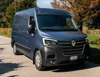 Renault Master L2H2 Van [Worldwide] '2019–24