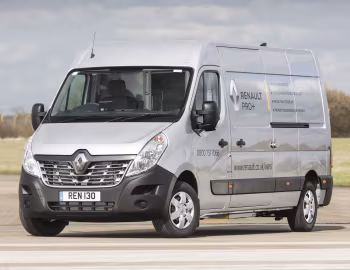 Renault Master Parcel Van [UK-spec] '2018–19