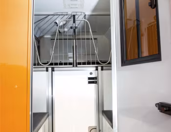 Интерьер Renault Master York Alexanders Horsebox '2015–19