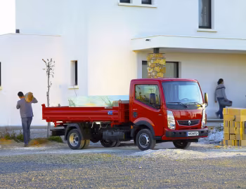 Renault Maxity '2008–13