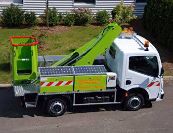 Renault Maxity Lift Platform '2008–13