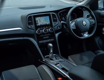 Передня панель Renault Mégane [Japan] '2021–24