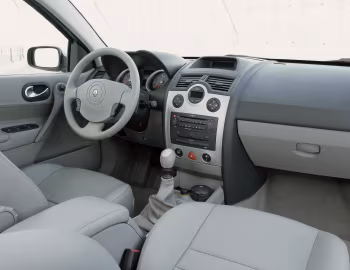 Interior Renault Megane 5-door [Worldwide] '2003–06