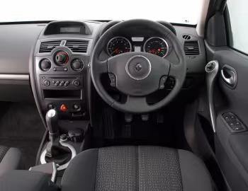 Front Panel Renault Megane 5-door [South Africa] '2006–09