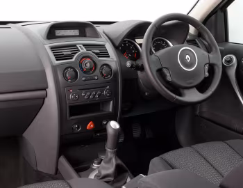 Front Panel Renault Megane 5-door [South Africa] '2006–09