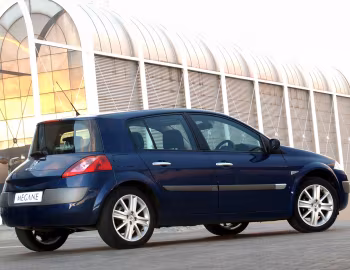 Renault Megane 5-door [South Africa] '2003–06