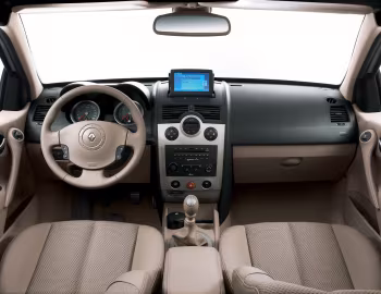 Front Panel Renault Mégane Classic [Worldwide] '2003–06
