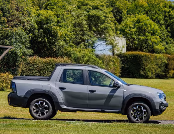 Renault Oroch Iconic '2024–pr.