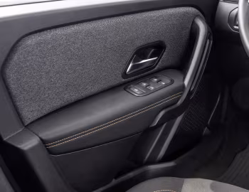 Interior Renault Oroch Iconic '2024–pr.