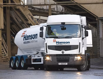 Renault Premium Lander 6×2 [UK-spec] '2006–13