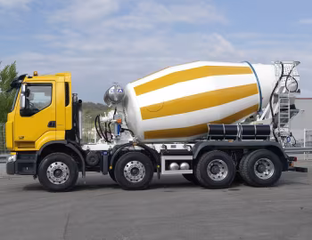 Renault Premium Lander 430 8×4 with CIFA mixer body '2006–13