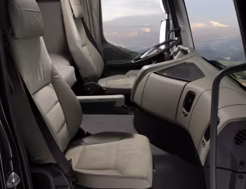 Interior Renault Premium Route 4×2 '2006–13