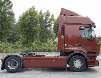 Renault Premium Route 4×2 '2006–13