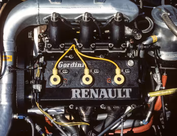 Under The Hood Renault RE50 '1984