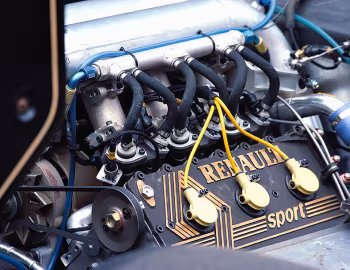 Sous la capuche Renault RE60 '1985