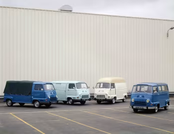 Renault Estafette 800 R2136 fourgon, Renault Estafette R2136 Microcar Luxe, Renault Estafette 1000 R2137 plateau bâché, Renault Estafette 1000 R2137 fourgon surélevé