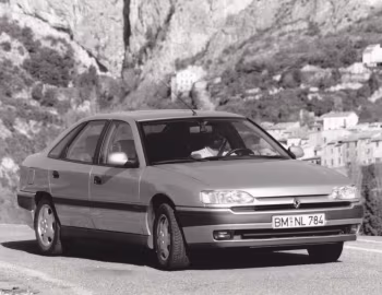 Renault Safrane RXE [Worldwide] (B54E) '1992–96