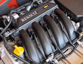 Под капотом Renault Sandero Stepway [Brazil] '2008–11
