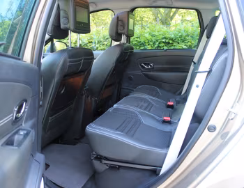Інтер'єр Renault Scénic "Bose" [Worldwide] (JZ) '2013–16