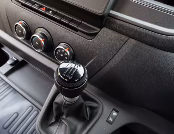 Interior Sterling Campervans Renault Trafic L1H1 Roamer Lux '07.2023–24