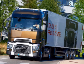 Renault T-Series Trucks '2013–pr.