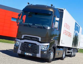 Renault T-Series Trucks '2013–pr.
