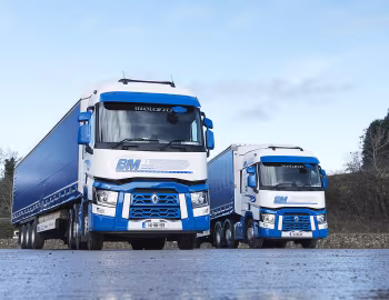 Renault T 460 6×2 tractor Sleeper cab [UK-spec] '2013–pr.