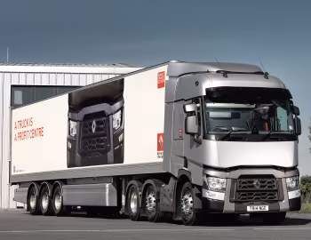 Renault T 460 Optifuel 6×2 tractor Sleeper cab [UK-spec] '2014–pr.