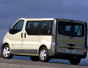 Renault Trafic Combi 1.9 dCi 100 L1H1 [South Africa] (X83) '2001–06