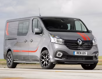 Renault Trafic Sport+ Crew Van [UK-spec] '2018–19
