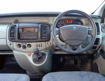Front Panel Renault Trafic Combi 1.9 dCi 100 L1H1 [South Africa] (X83) '2001–06