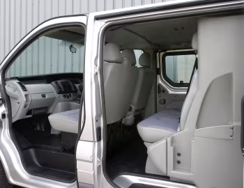Interior Renault Trafic Doublecab 1.9 dCi 100 L2H1 [UK-spec] (X83) '2001–06