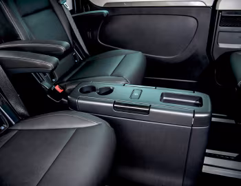 内饰 Renault Trafic SpaceClass [Worldwide] '2017–19