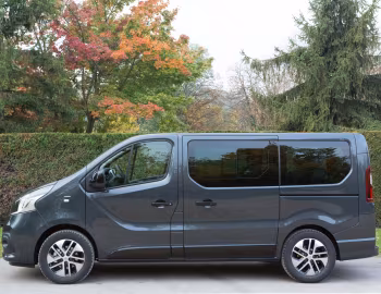 Renault Trafic SpaceClass [Worldwide] '2017–19