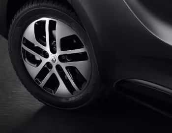 Renault Trafic SpaceClass [Worldwide] '2017–19