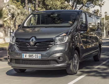 Renault Trafic SpaceClass LWB [Worldwide] '2017–19