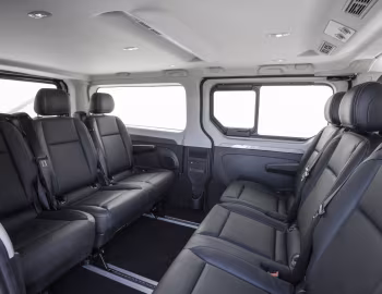 Інтер'єр Renault Trafic SpaceClass LWB [Worldwide] '2017–19