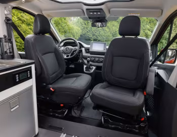 Interior Renault Trafic SpaceNomad [Worldwide] (X82) '2021–pr.