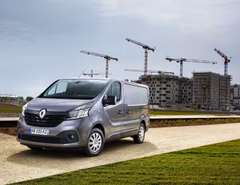 Renault Trafic Van [UK-spec] '2014–19